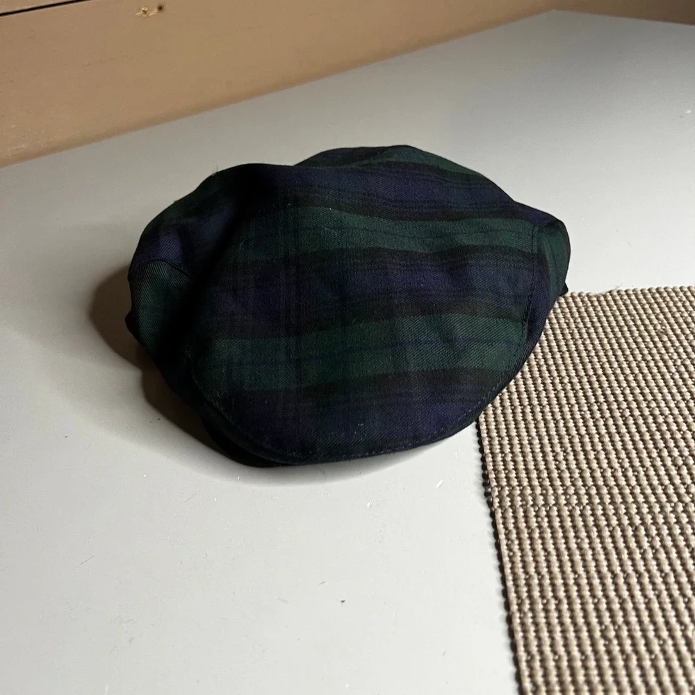Tartan Tweeds Black Watch Plaid Flat Cap Made in Scotland Green Navy Large 7 1/4 - Picture 6 of 6